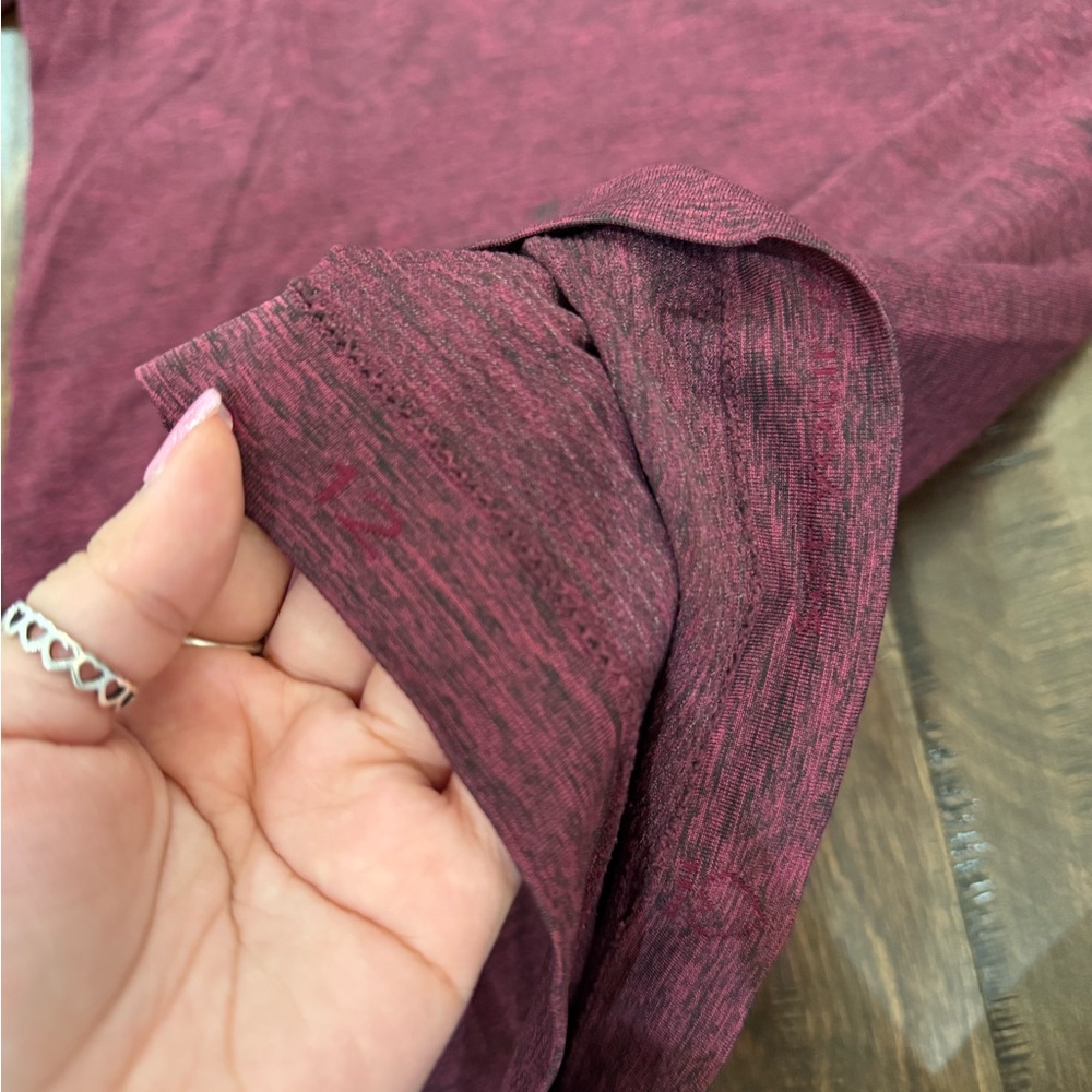 Lululemon Swiftly Tech Long Sleeve Crew Star Ruby Black size 12 - Picture 6 of 11
